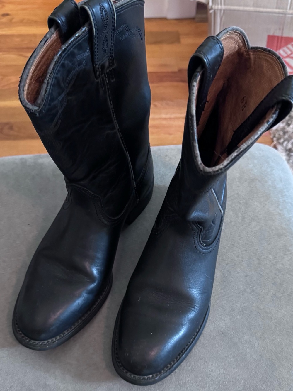 Ariat Black Leather Women's Heritage Roper Cowgirl Western Boots